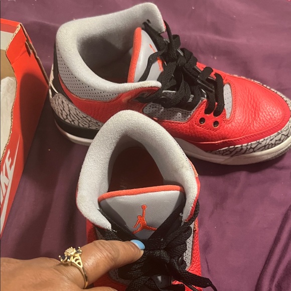 Jordan Women's Red and Gray Sneakers - Picture 3 of 6